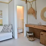 Elefthia Syros Exclusive Suite-sea View & Jacuzzi * Mégas Yialós-Nítes